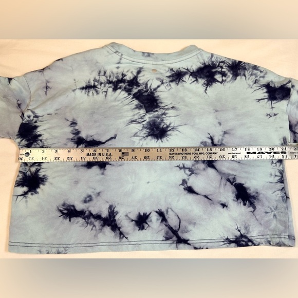 Zella Women’s 2-Piece Lounge Set Size Small Tie Dye Crop Sweatshirt /Shorts Blue - Picture 8 of 9